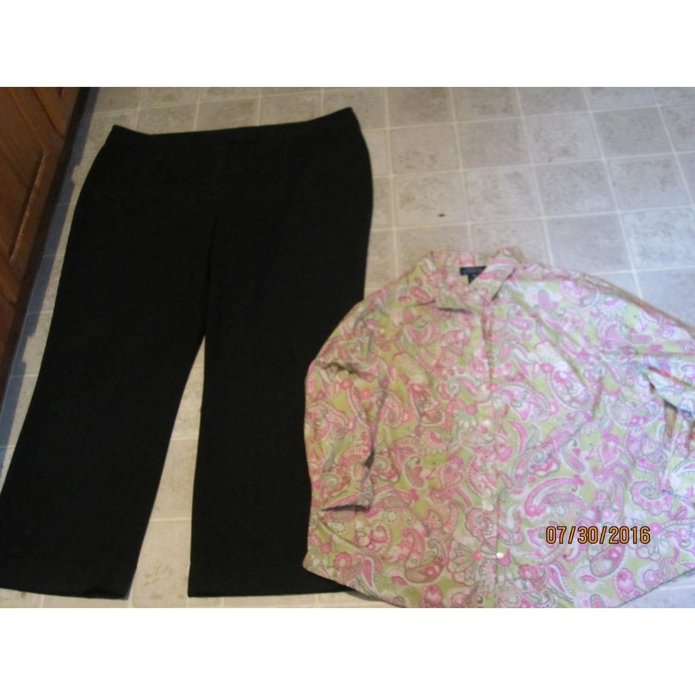 Inc plus size 24 black dress pants & Jones New York paisley top 2X lot j128